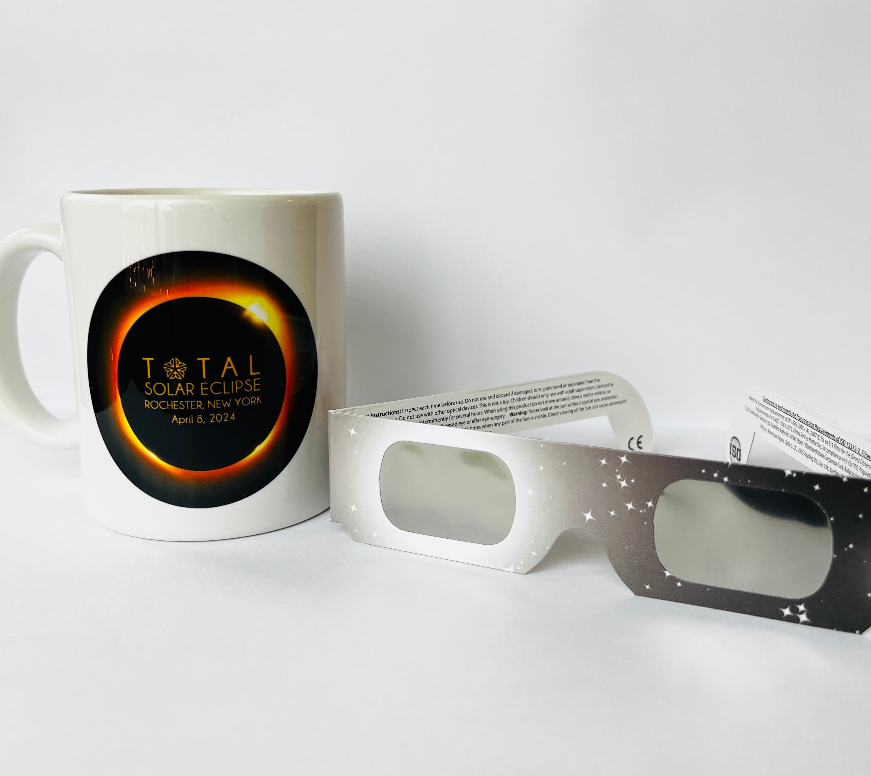 Total Solar Eclipse Rochester, NY Logo Mug