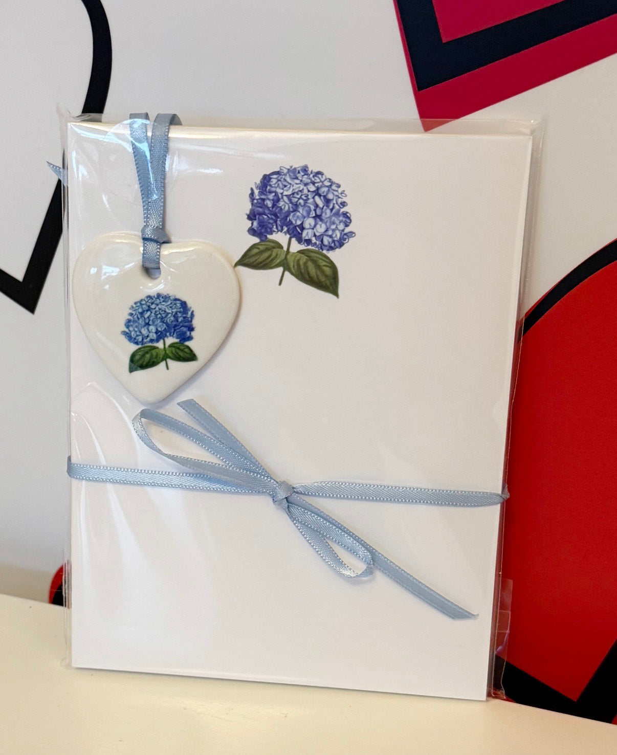 Ready to Gift Bundle: Hydrangea Notepad with Small Heart Keepsake Gift